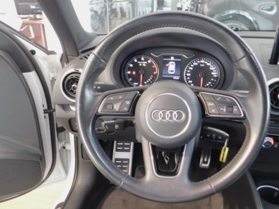 Audi A3 Sportback 30 TFSI S tronic Admired (14)