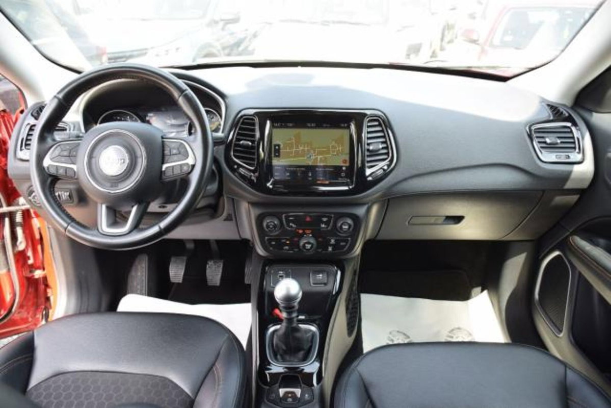 Jeep Compass 1.6 Multijet II 2WD Limited (9)