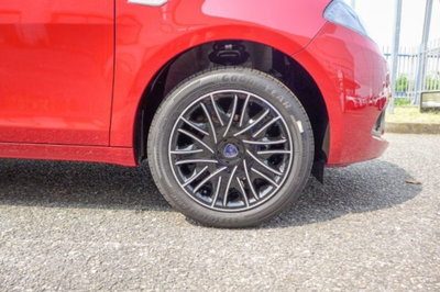 Lancia Ypsilon 1.0 FireFly 5 porte S&S Hybrid Gold Plus (6)