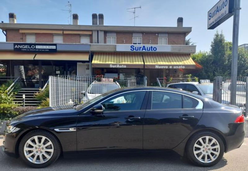 Jaguar XE 2.0 D Turbo 180CV aut. Pure