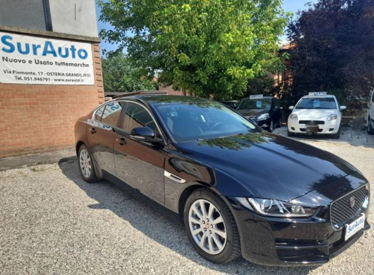Jaguar XE 2.0 D Turbo 180CV aut. Pure (2)