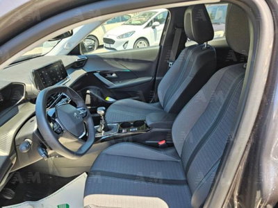 Peugeot 2008 BlueHDi 110 S&S Allure (14)