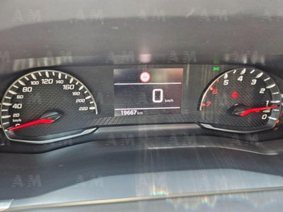 Peugeot 2008 BlueHDi 110 S&S Allure (16)