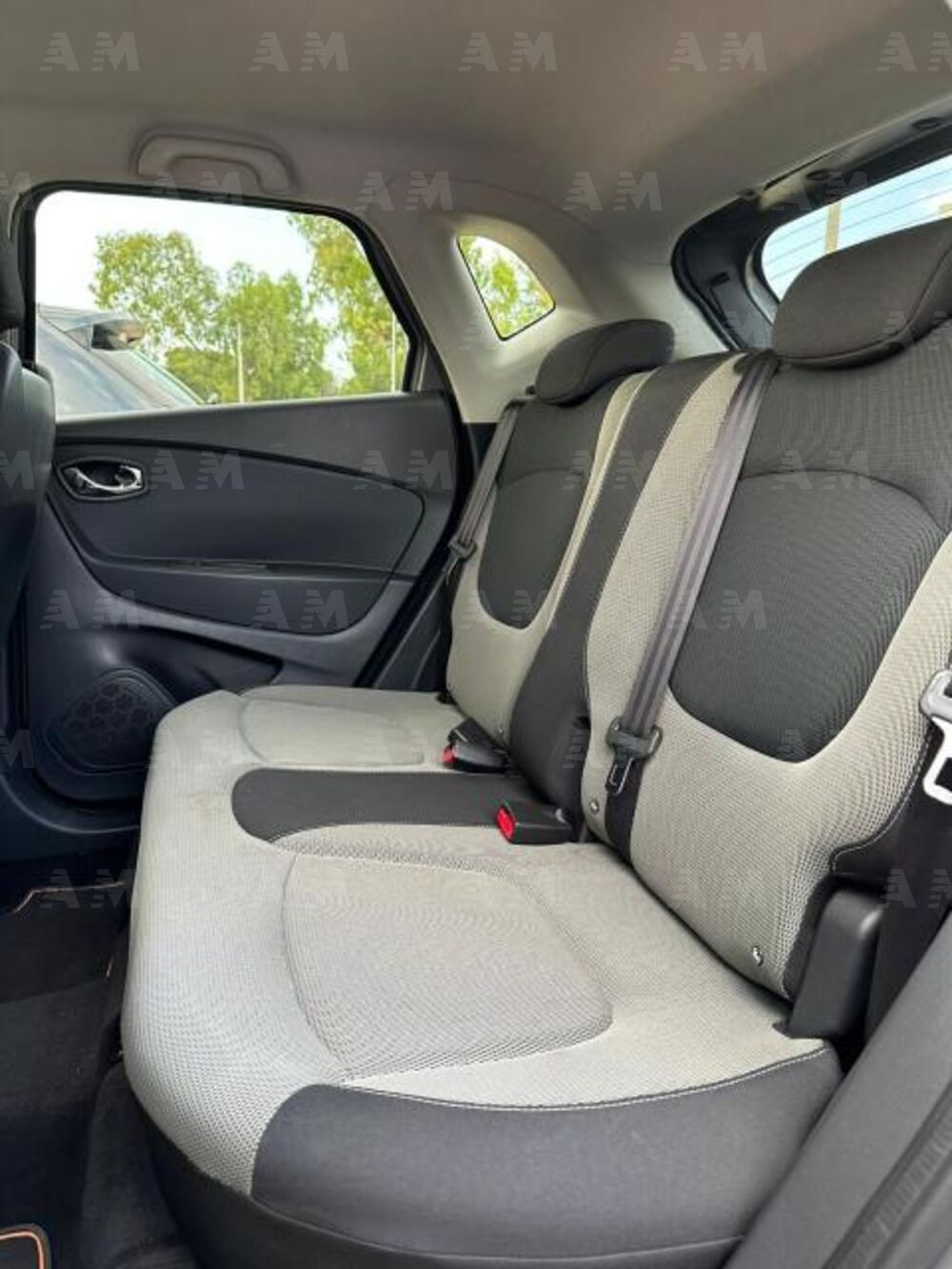 Renault Captur 1.5 dCi 8V 90 CV EDC Energy R-Link (10)