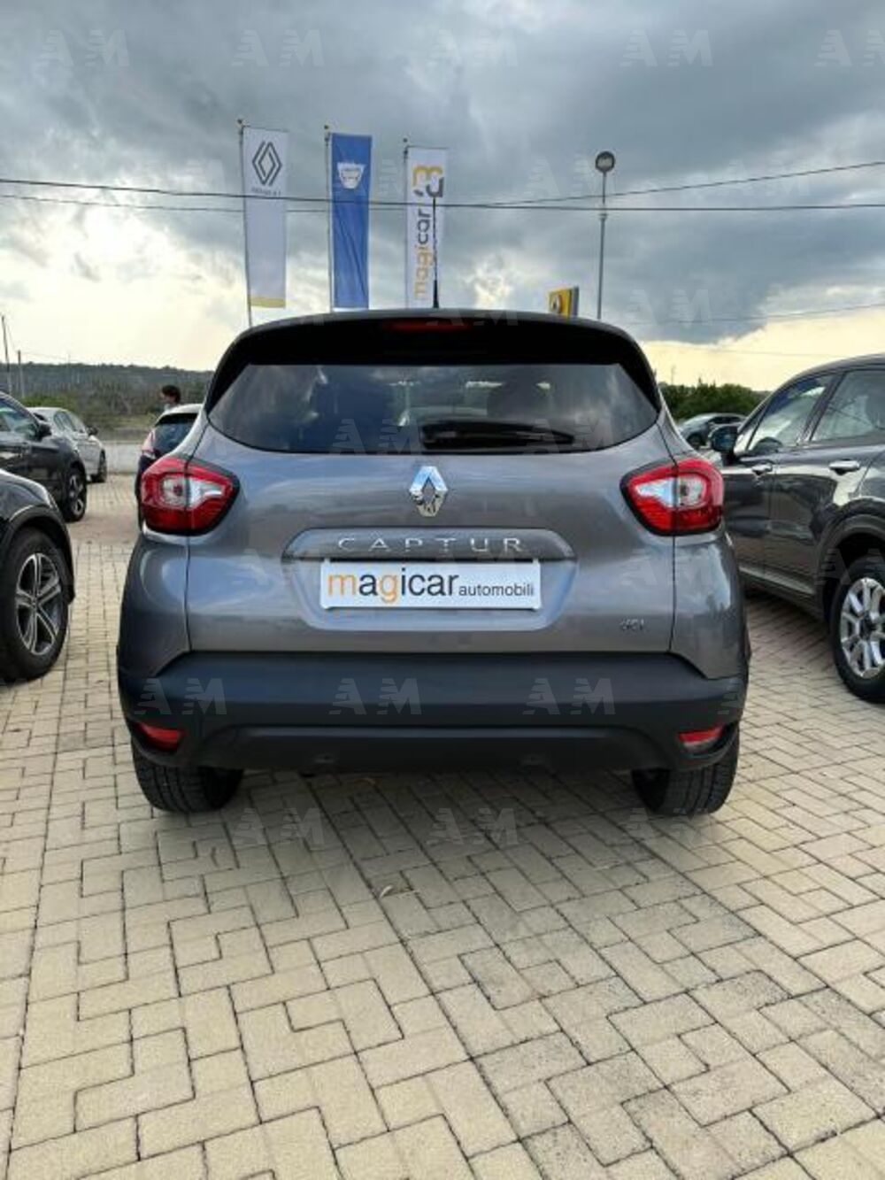 Renault Captur 1.5 dCi 8V 90 CV EDC Energy R-Link (6)