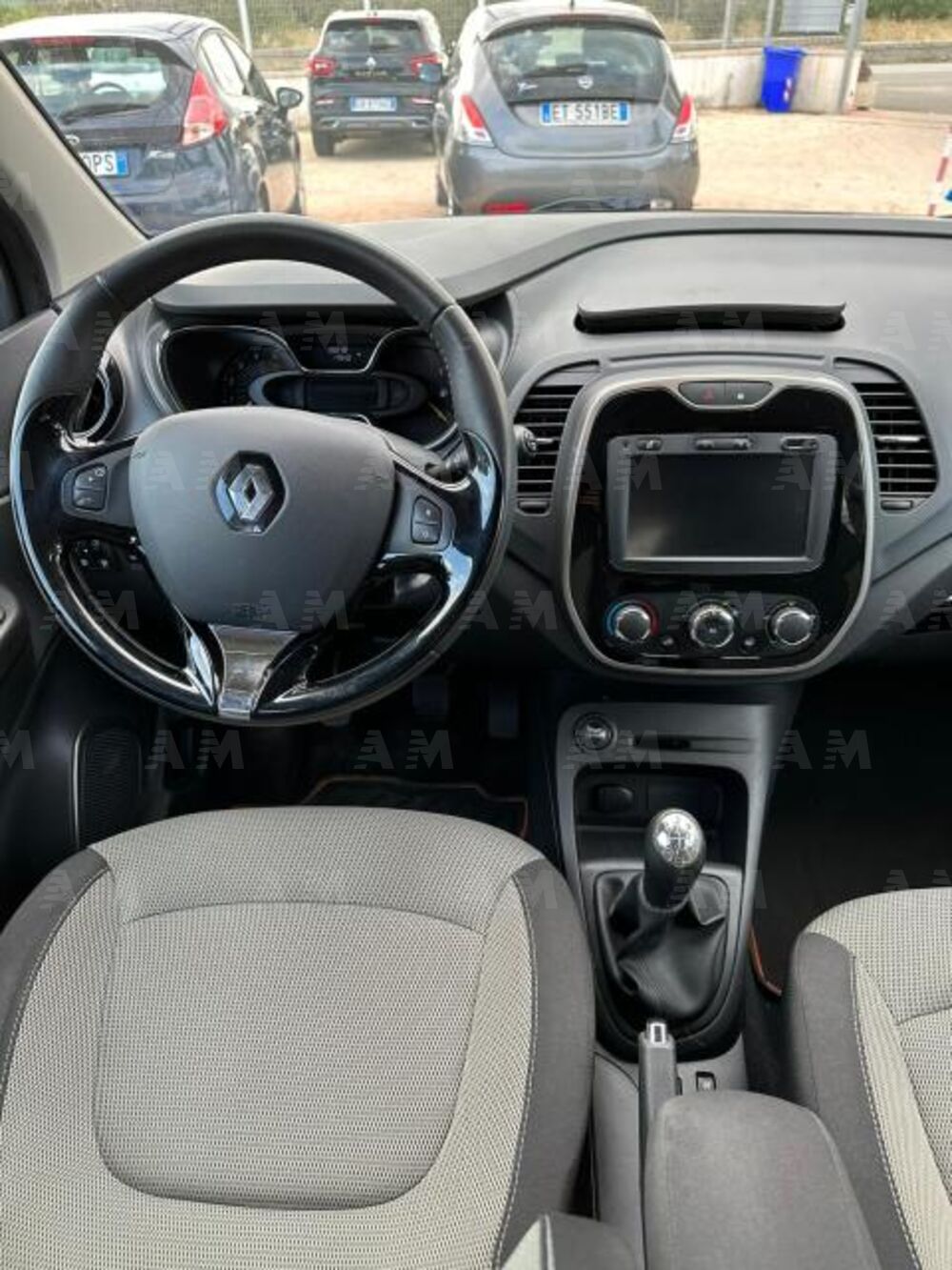 Renault Captur 1.5 dCi 8V 90 CV EDC Energy R-Link (7)