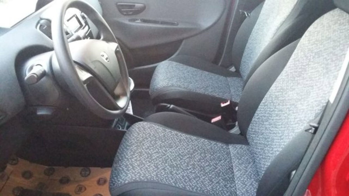 Lancia Ypsilon 1.0 FireFly 5 porte S&S Hybrid Gold Plus (5)