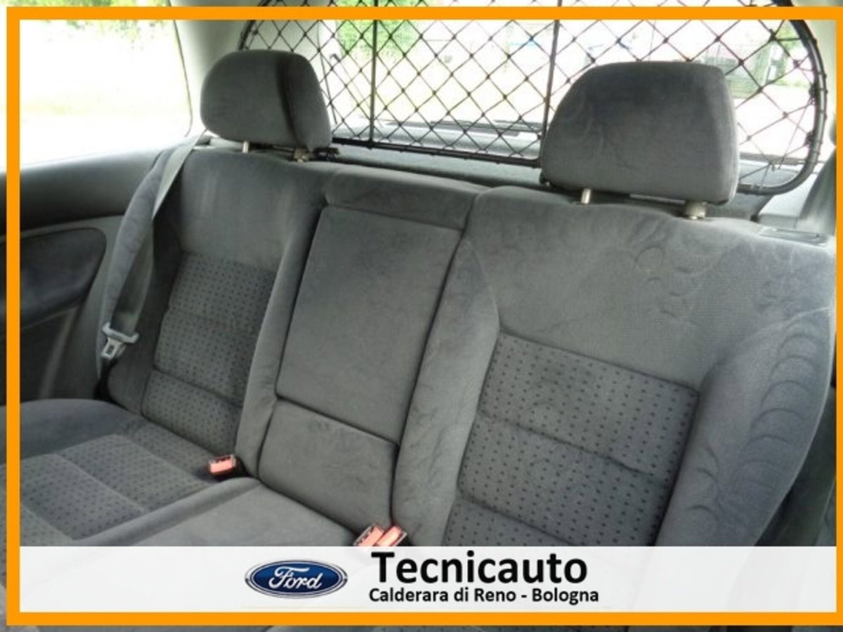 Volkswagen Golf 1.6 cat 3 porte Comfortline (10)