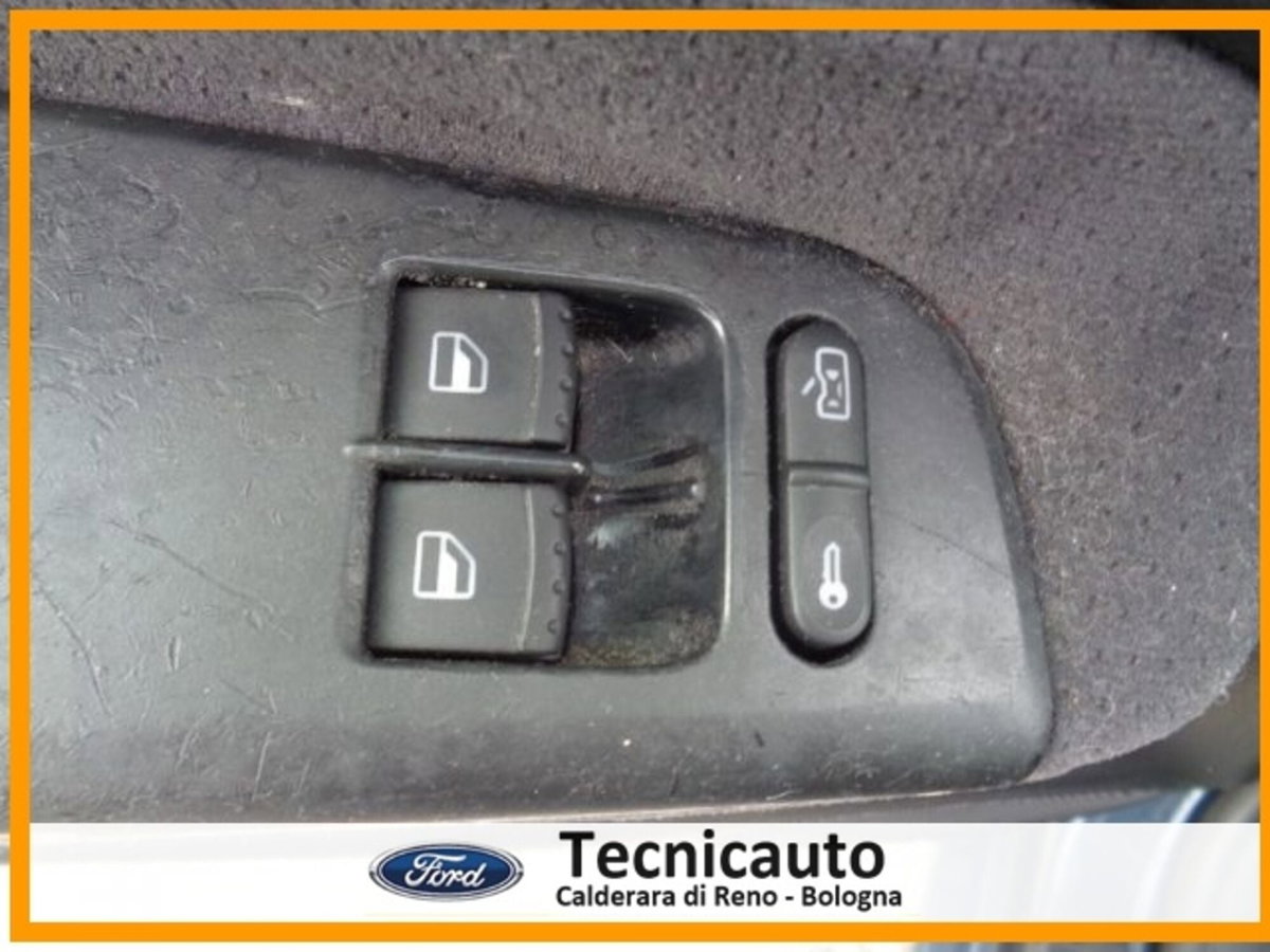 Volkswagen Golf 1.6 cat 3 porte Comfortline (16)