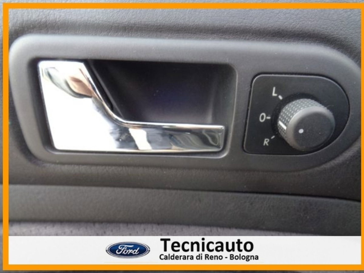Volkswagen Golf 1.6 cat 3 porte Comfortline (17)