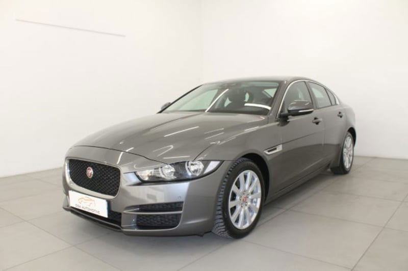 Jaguar XE 2.0 D Turbo 180CV aut. Pure 
