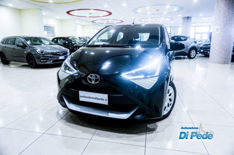 Toyota Aygo Connect 1.0 VVT-i 72 CV 5 porte x-cool