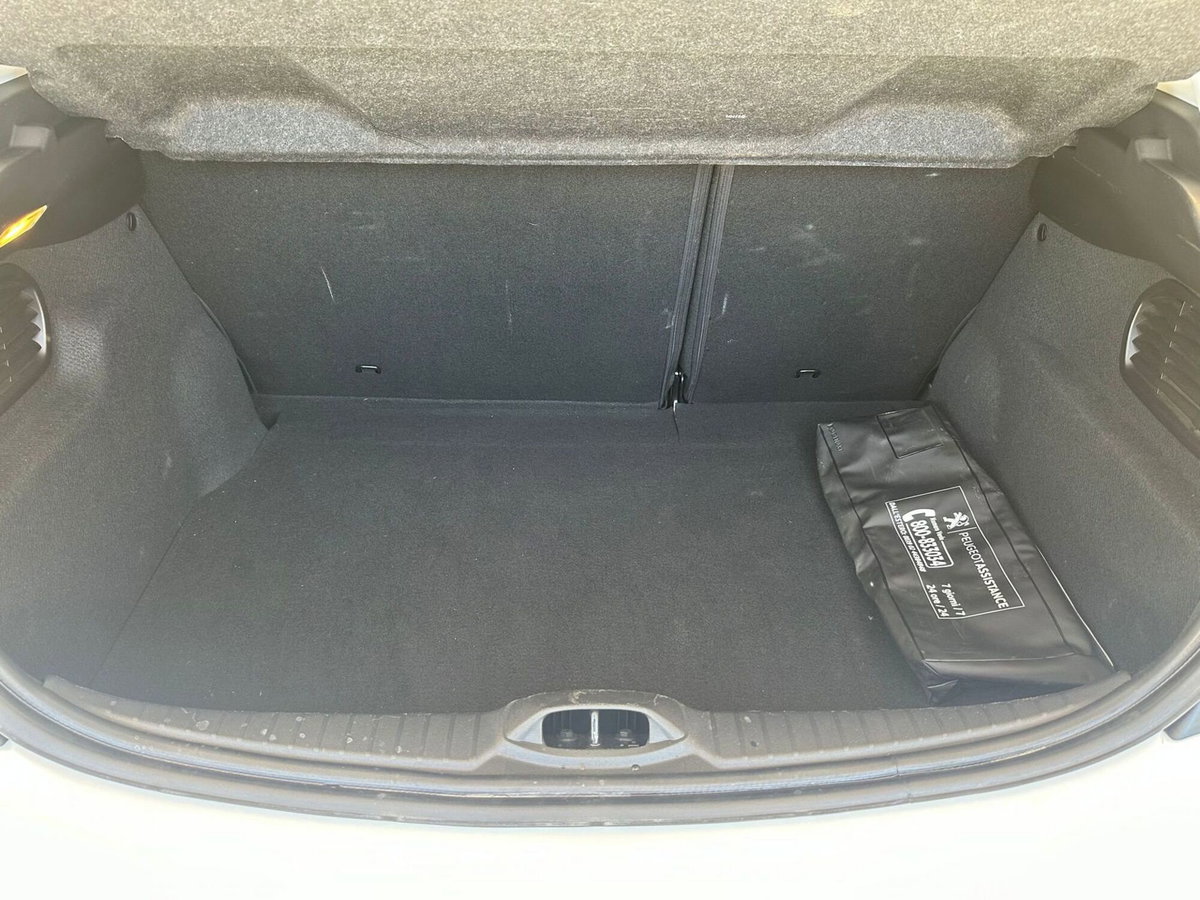Peugeot 208 75 5 porte Active (11)