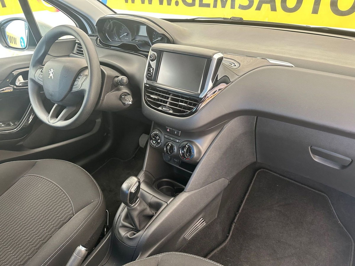 Peugeot 208 75 5 porte Active (8)
