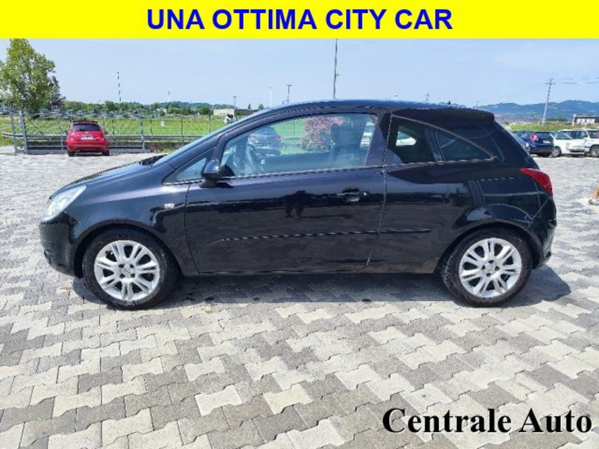 Opel Corsa 1.3 CDTI 90CV 3 porte Enjoy (16)