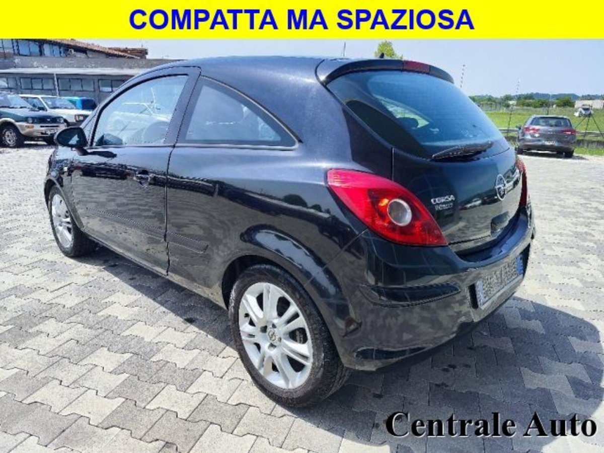 Opel Corsa 1.3 CDTI 90CV 3 porte Enjoy (2)