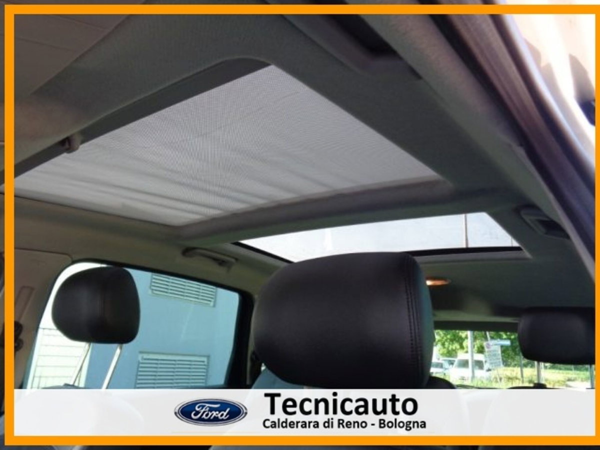 Ford S-Max 2.0 TDCi 140CV Titanium (16)