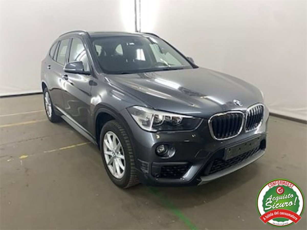BMW X1 sDrive16d Advantage (2)