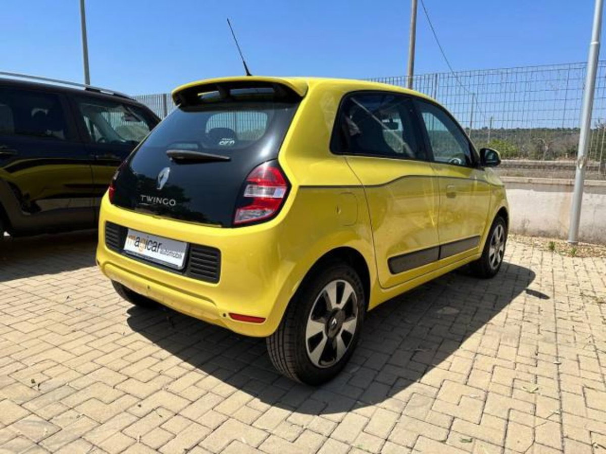 Renault Twingo 1.0 SCe Wave (4)