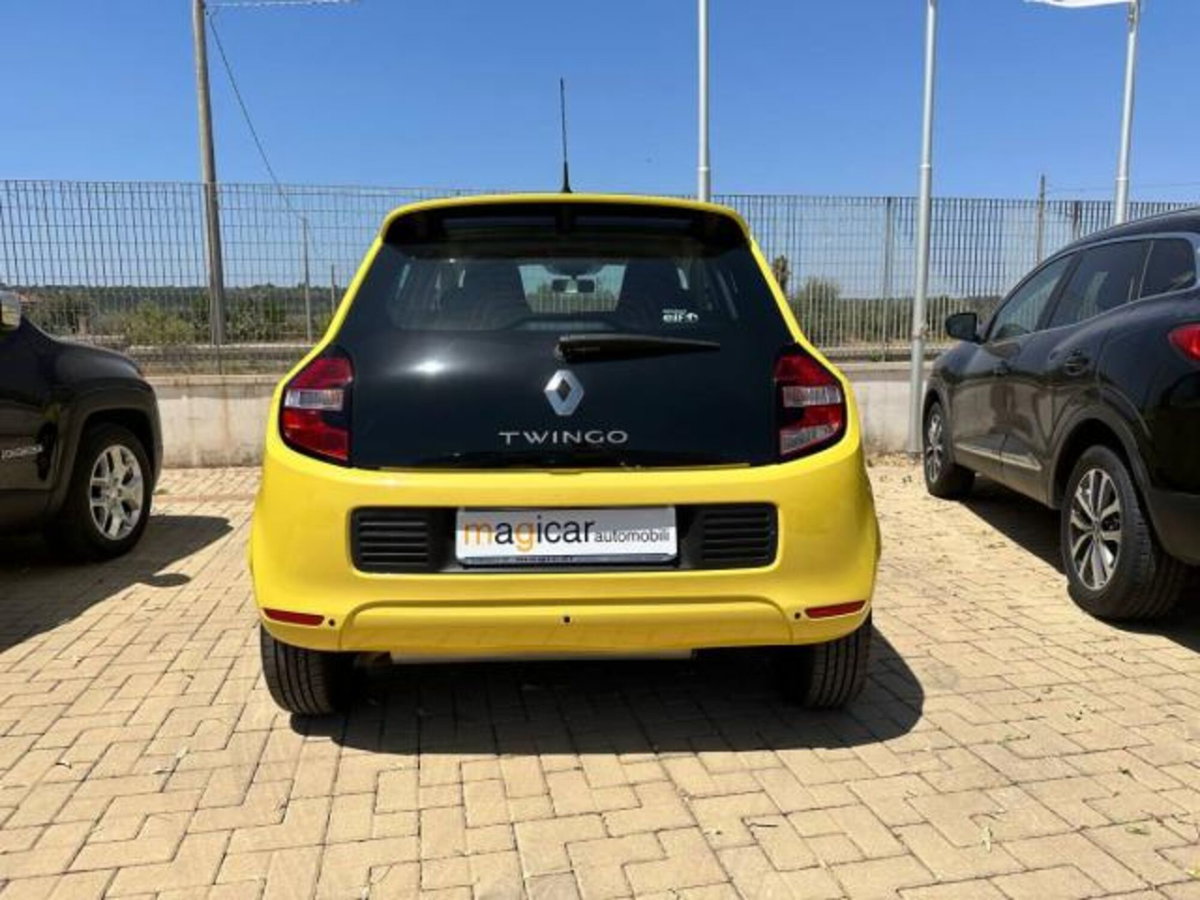 Renault Twingo 1.0 SCe Wave (5)