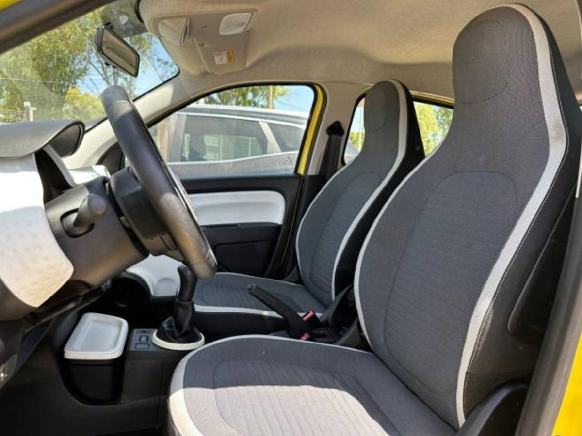 Renault Twingo 1.0 SCe Wave (8)