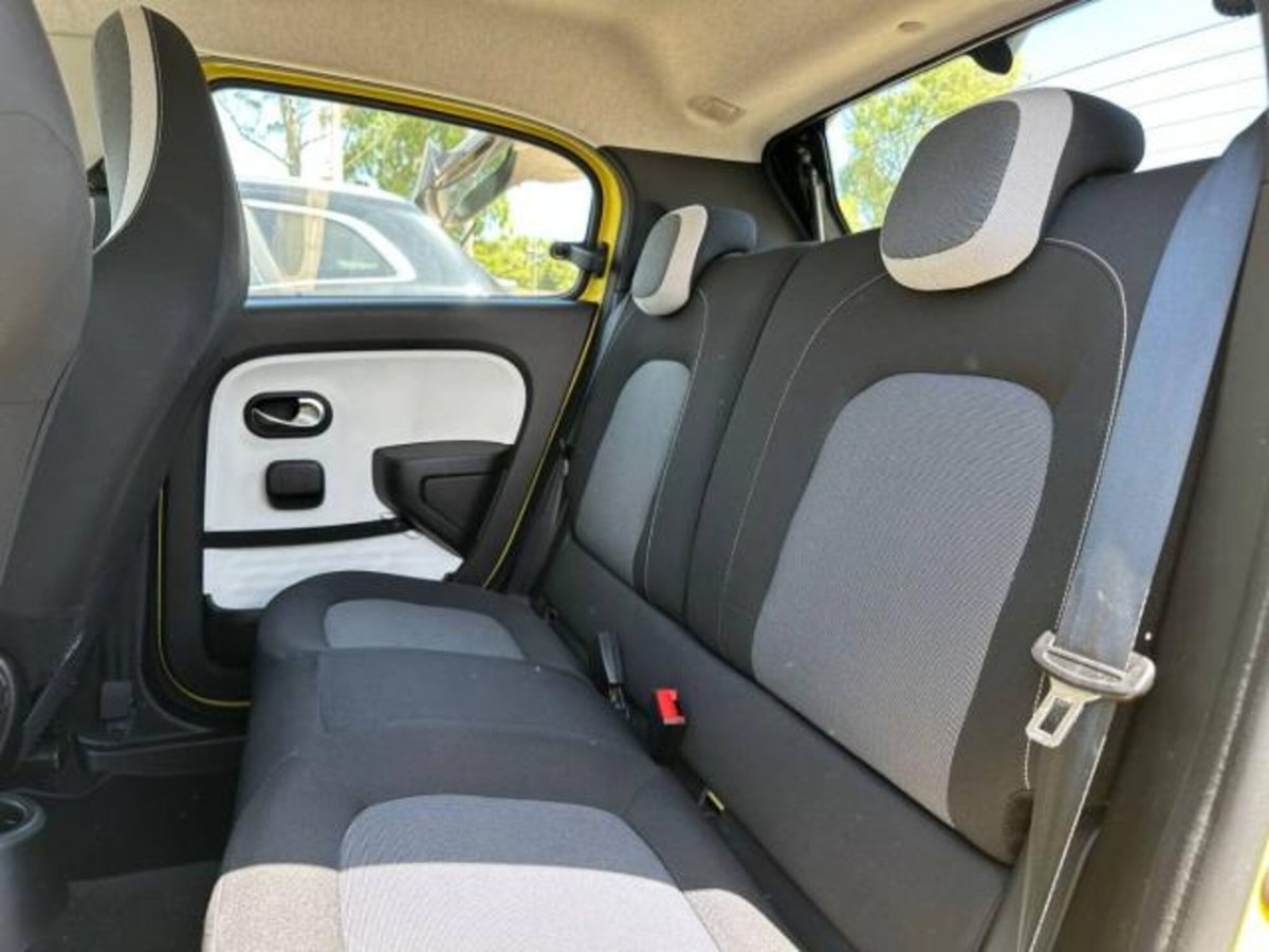 Renault Twingo 1.0 SCe Wave (9)