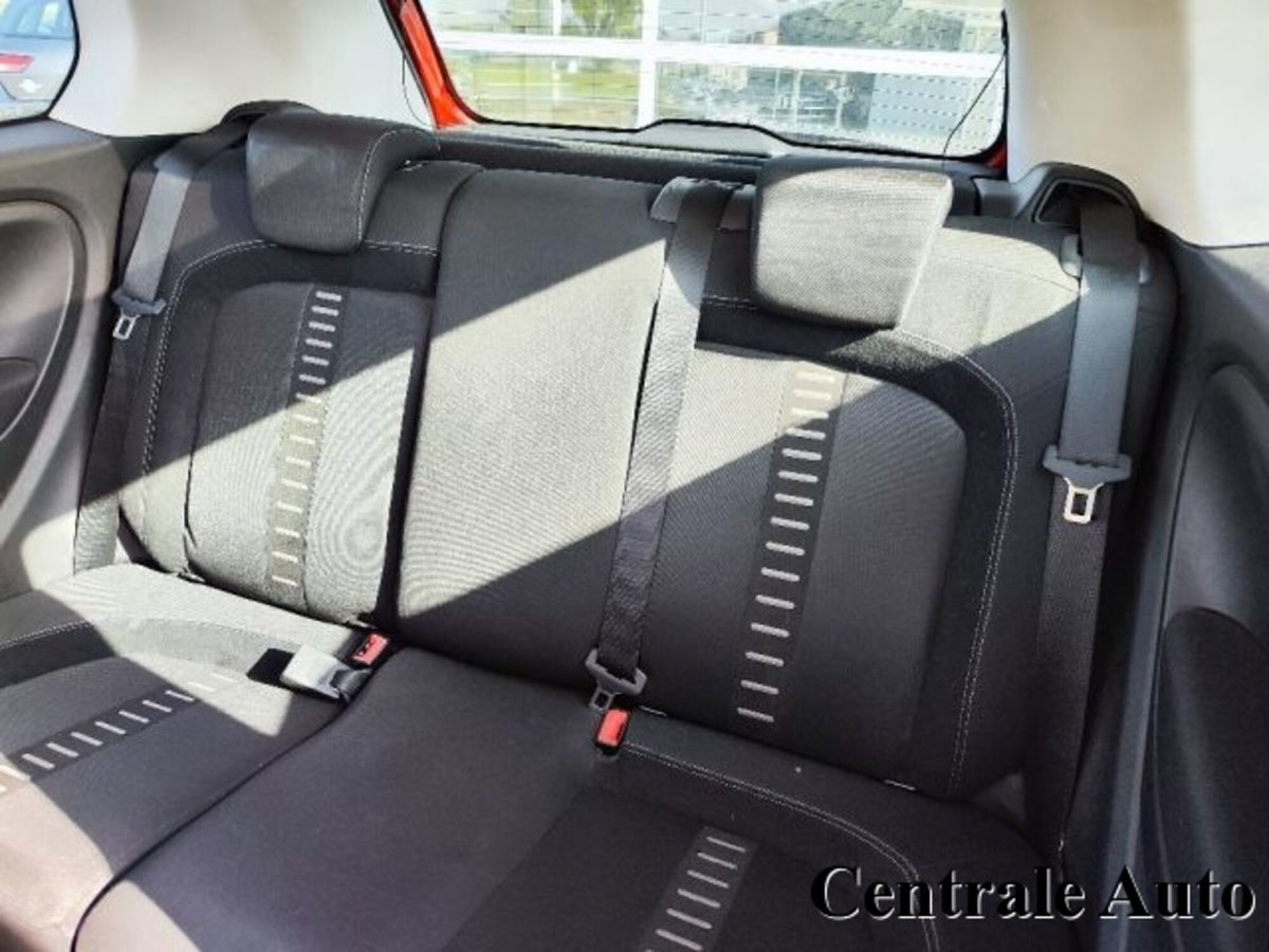 Fiat Grande Punto 1.4 T-Jet 16V 3 porte Sport (11)