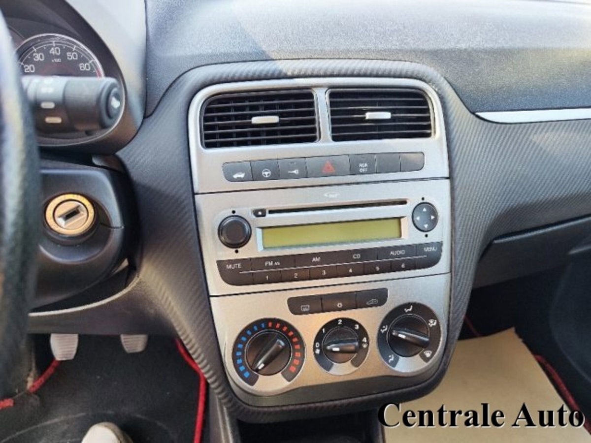 Fiat Grande Punto 1.4 T-Jet 16V 3 porte Sport (9)