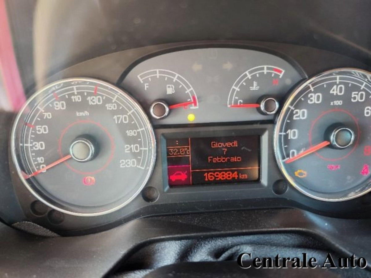 Fiat Grande Punto 1.4 T-Jet 16V 3 porte Sport (6)