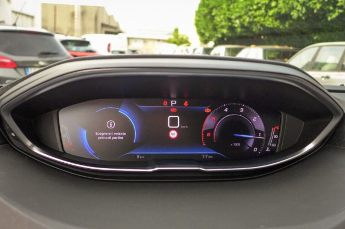 Peugeot 5008 1.5 bluehdi Allure Pack s&s 130cv eat8 (15)