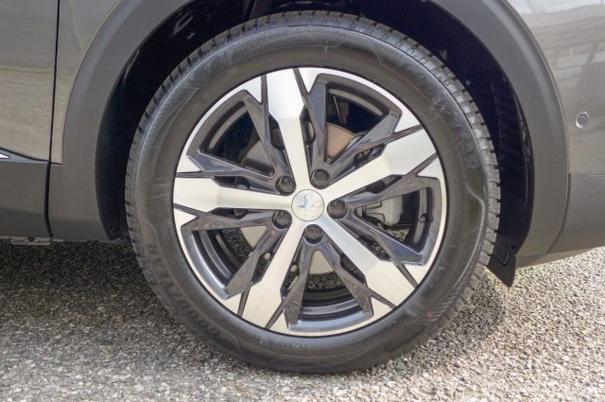 Peugeot 5008 1.5 bluehdi Allure Pack s&s 130cv eat8 (6)