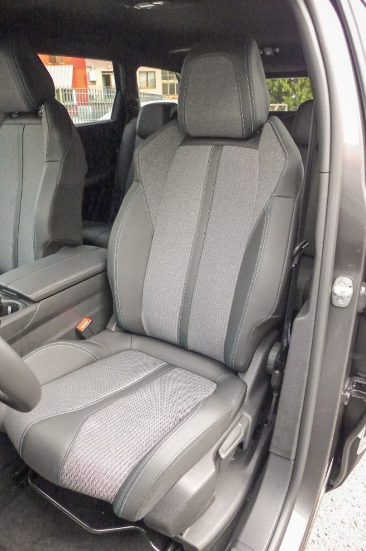Peugeot 5008 1.5 bluehdi Allure Pack s&s 130cv eat8 (9)
