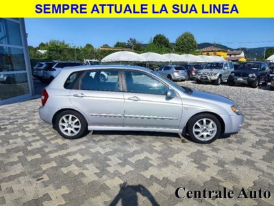 Kia Cerato 1.5 16V CRDi 5p. EX Life (10)