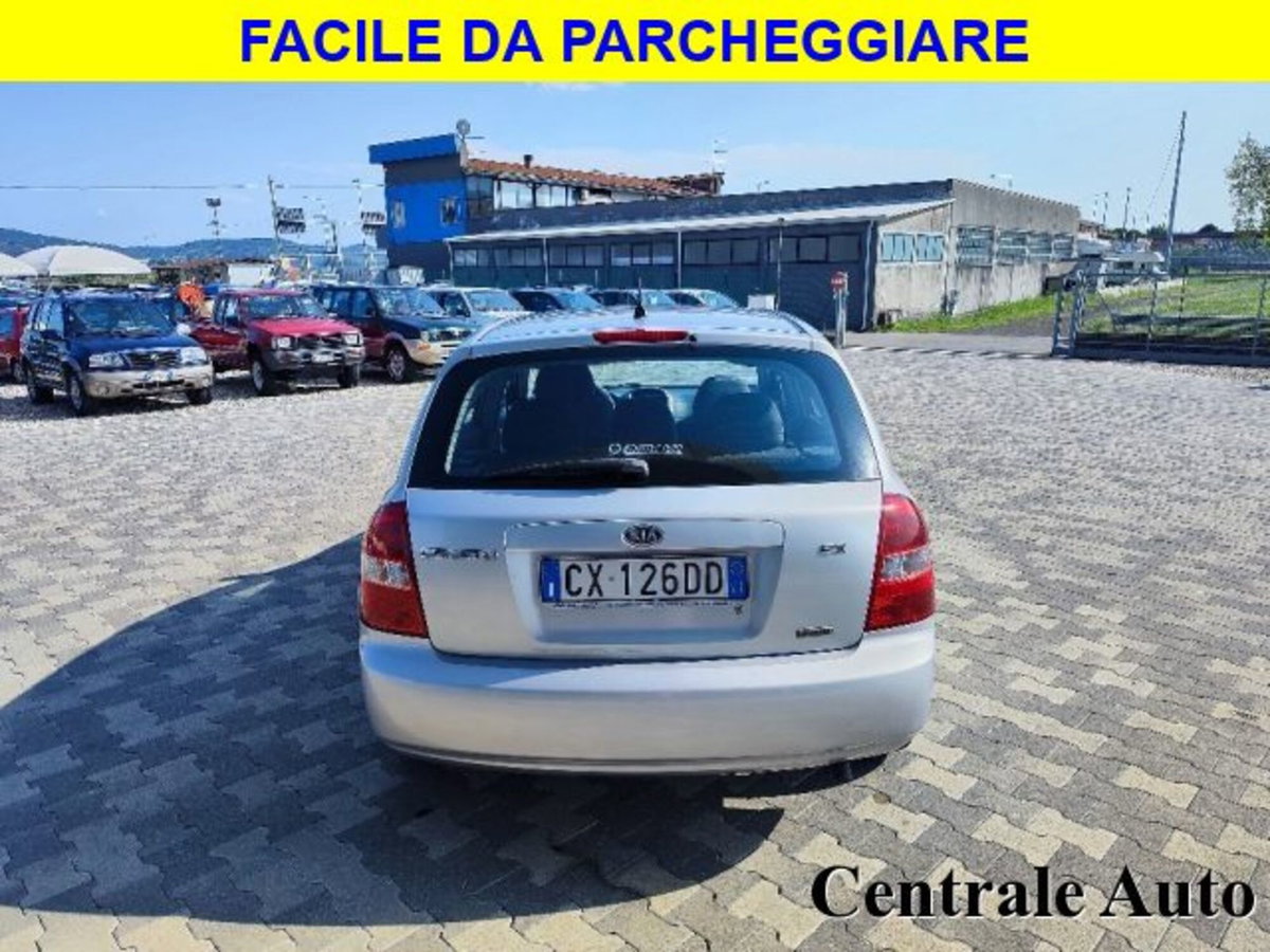 Kia Cerato 1.5 16V CRDi 5p. EX Life (11)