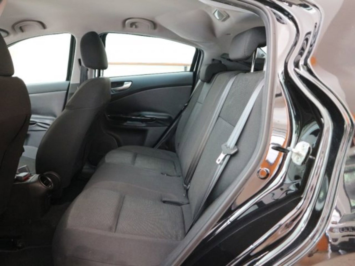Alfa Romeo Giulietta 1.6 JTDm-2 Distinctive (9)