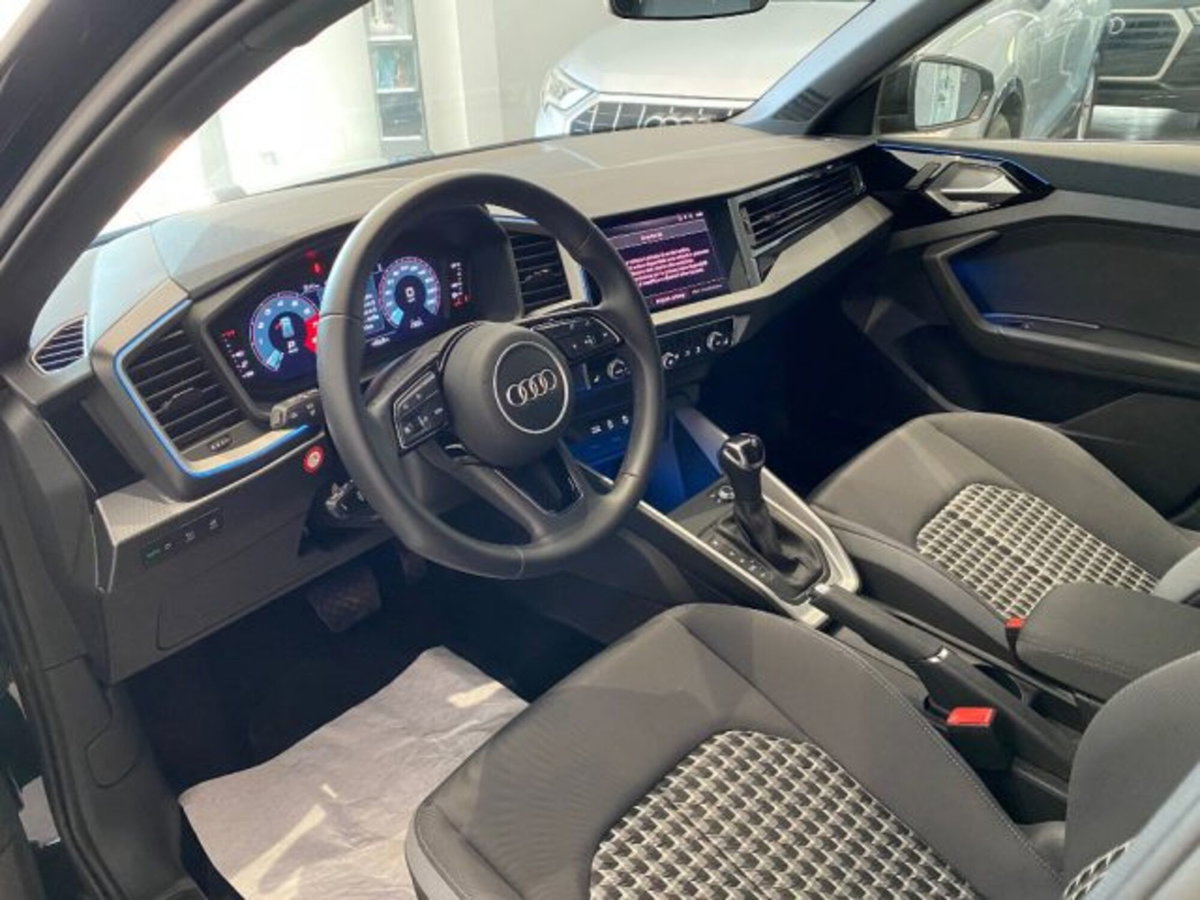 Audi A1 Sportback 30 TFSI S tronic S line edition (12)