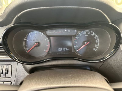 Opel Karl 1.0 75 CV Advance (10)