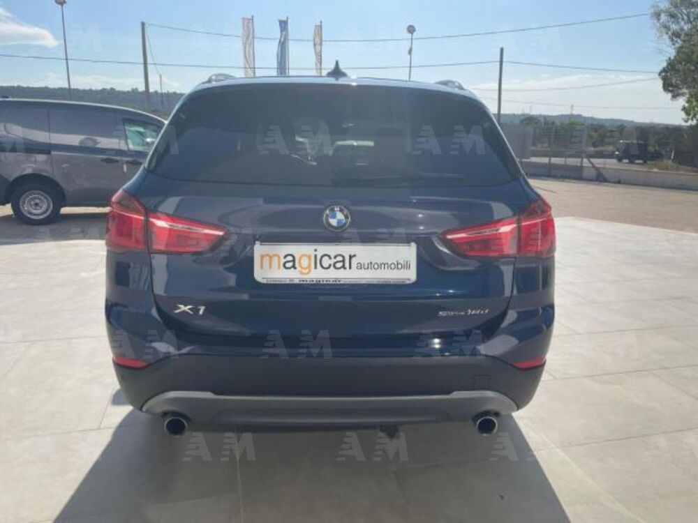BMW X1 sDrive18d Business (7)