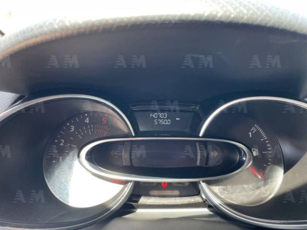 Renault Clio dCi 8V 75 CV 5 porte Moschino Zen (11)