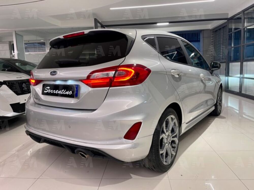 Ford Fiesta 1.5 EcoBlue 5 porte ST-Line (10)
