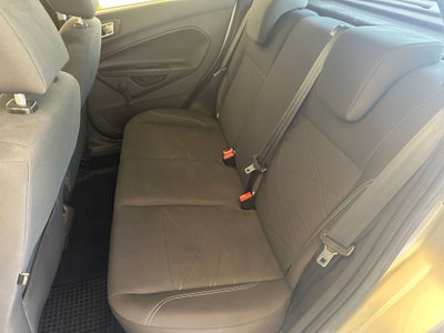 Ford Fiesta Plus 1.5 TDCi 75CV 5 porte (11)