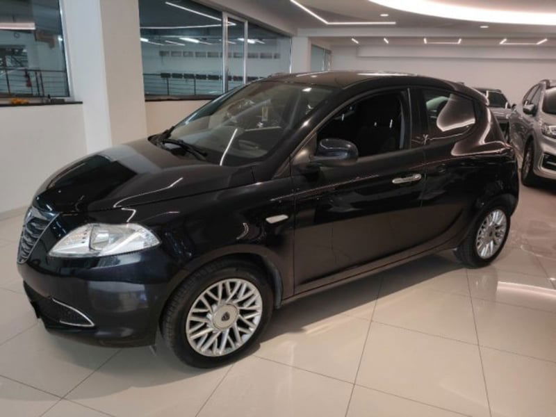 Lancia Ypsilon 1.2 69 CV 5 porte GPL Ecochic Gold