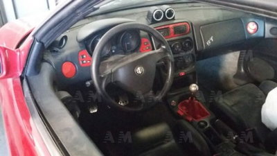 Alfa Romeo Gtv 2.0i 16V Twin Spark cat L (5)