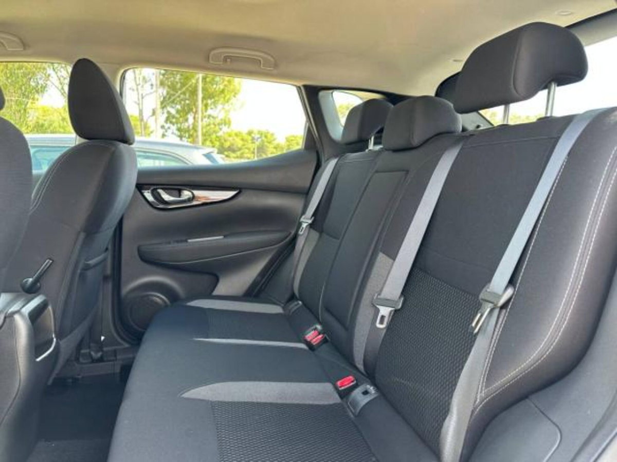Nissan Qashqai 1.5 dCi Business (10)