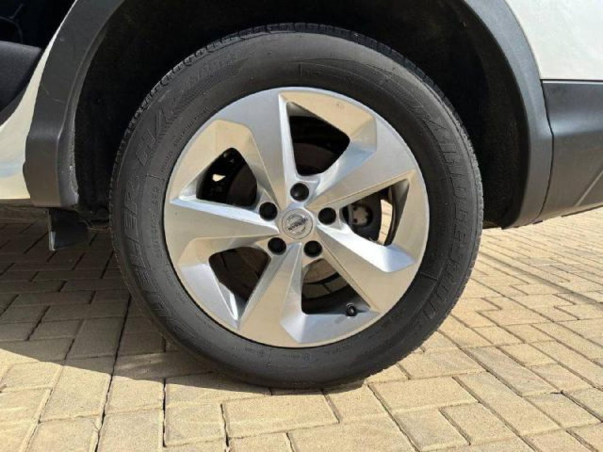 Nissan Qashqai 1.5 dCi Business (11)