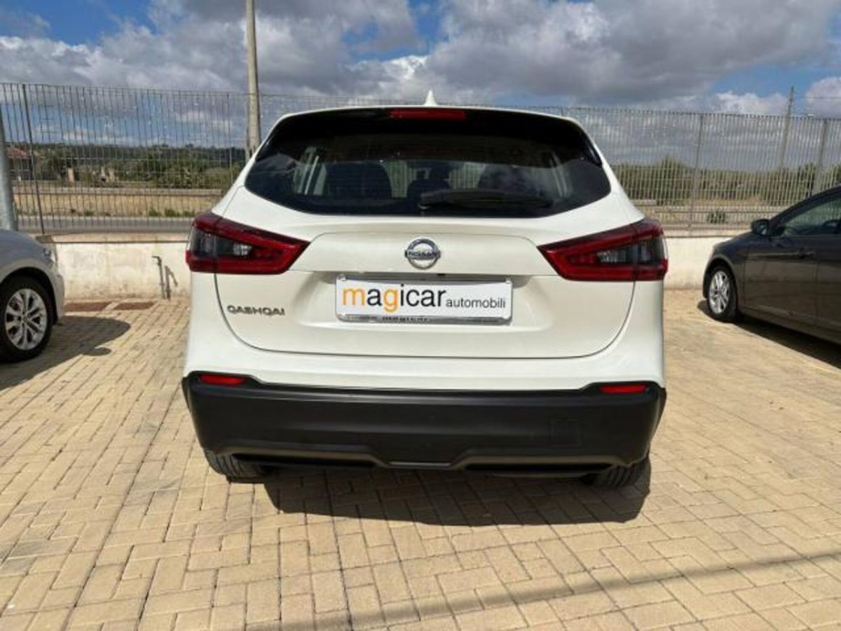 Nissan Qashqai 1.5 dCi Business (5)