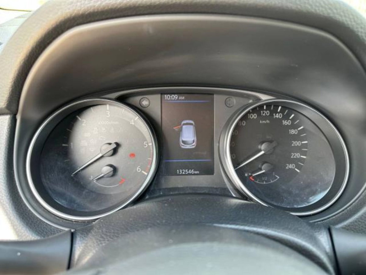 Nissan Qashqai 1.5 dCi Business (8)