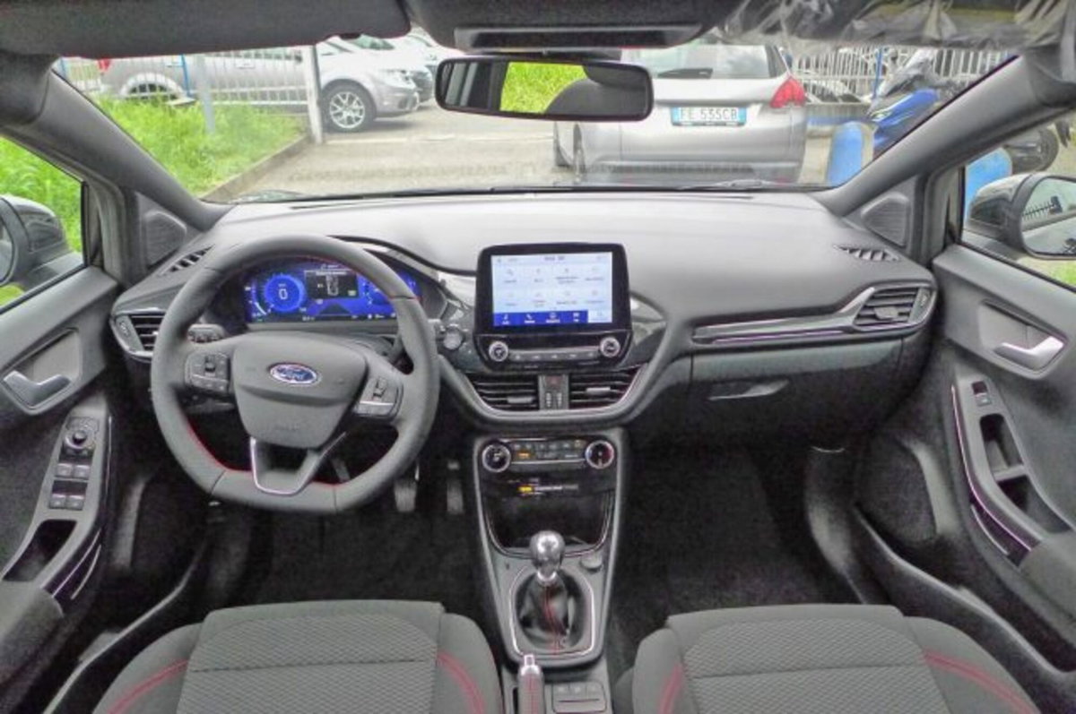 Ford Puma 1.0 EcoBoost Hybrid 125 CV S&S ST-Line Design 2 (10)