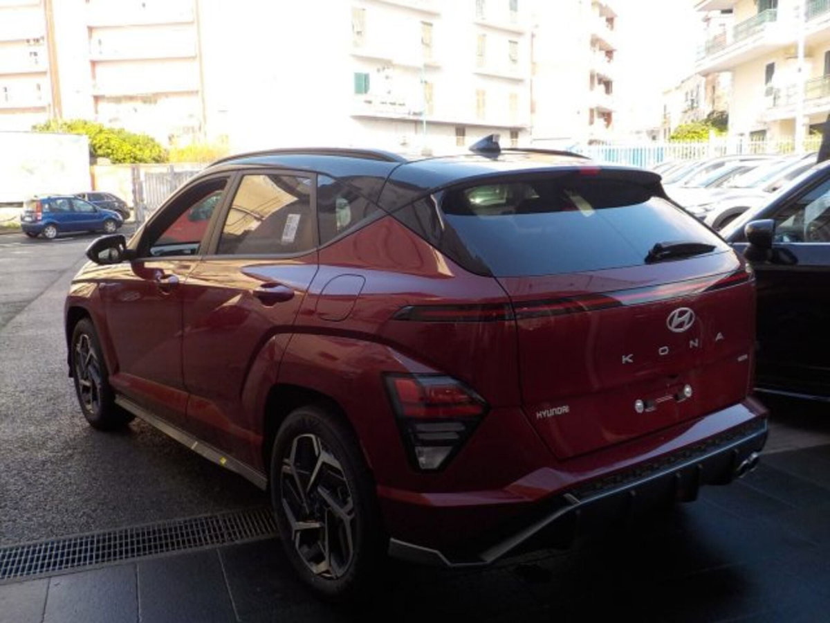 Hyundai Kona 1.6 gdi hev XTech 2wd 138cv dct (11)