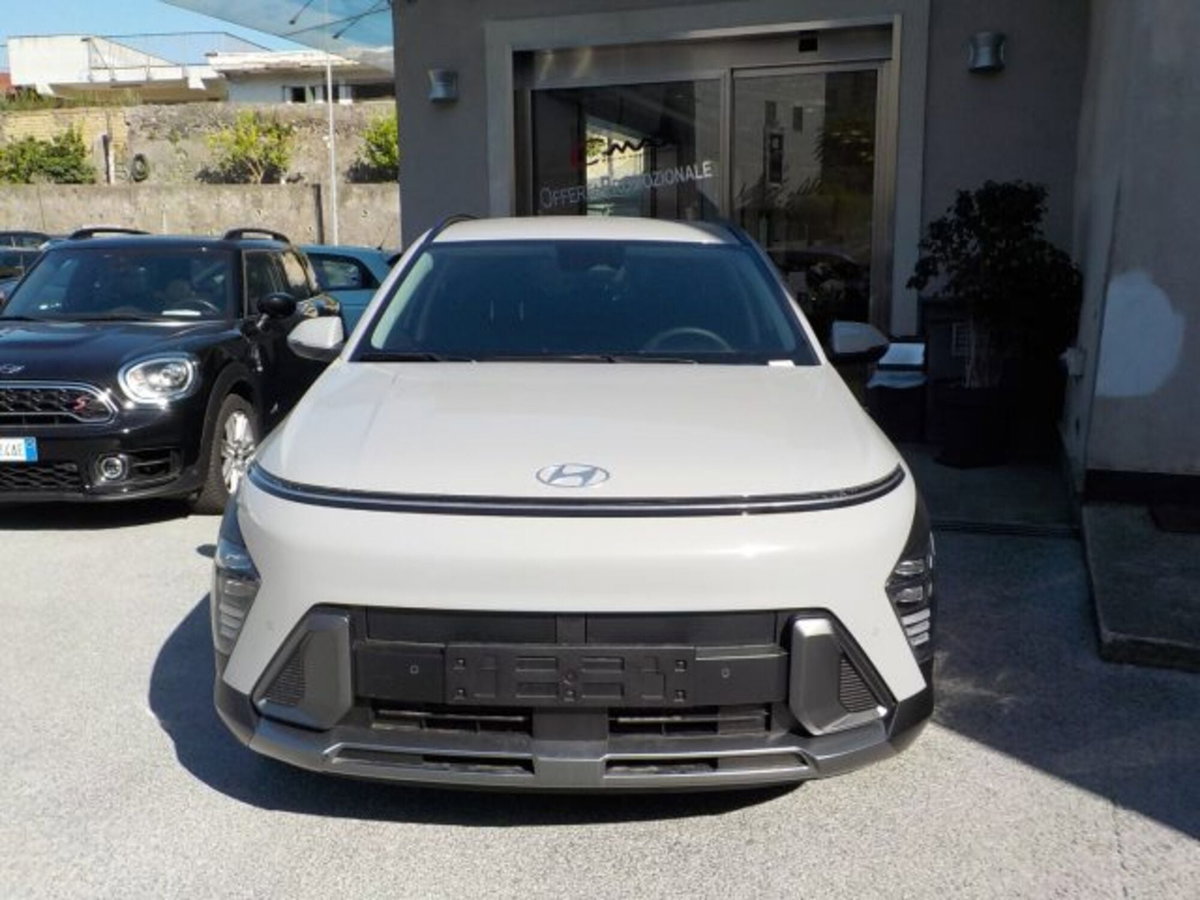 Hyundai Kona 1.6 gdi hev XTech 2wd 138cv dct (2)
